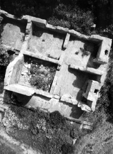 Vertical kite photograph of the Harbour Master's Cottage, Port Willunga, SA (published in Australian Archaeology 59:52).